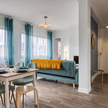 La Des 3 Tours Spacieux 3